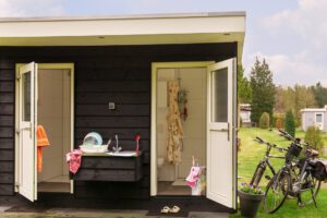 camping met prive sanitair boslust